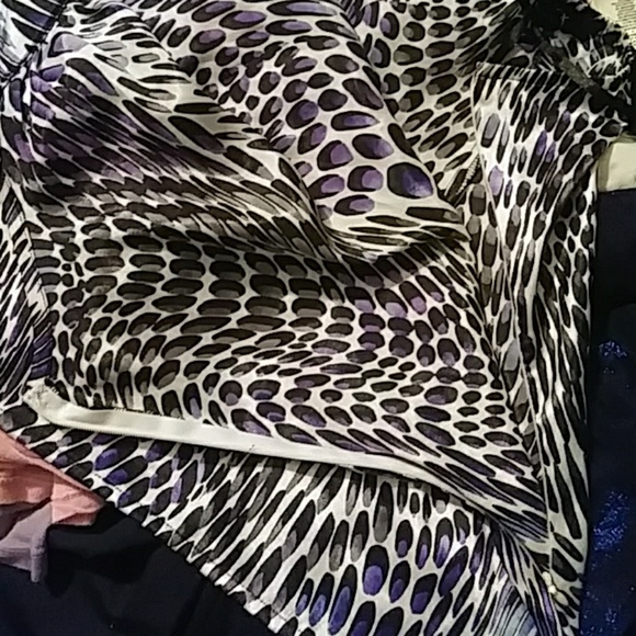 Black/white/purple halter top - Picture 7 of 7